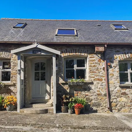 The Stables Villa Llandyfrydog Exterior photo